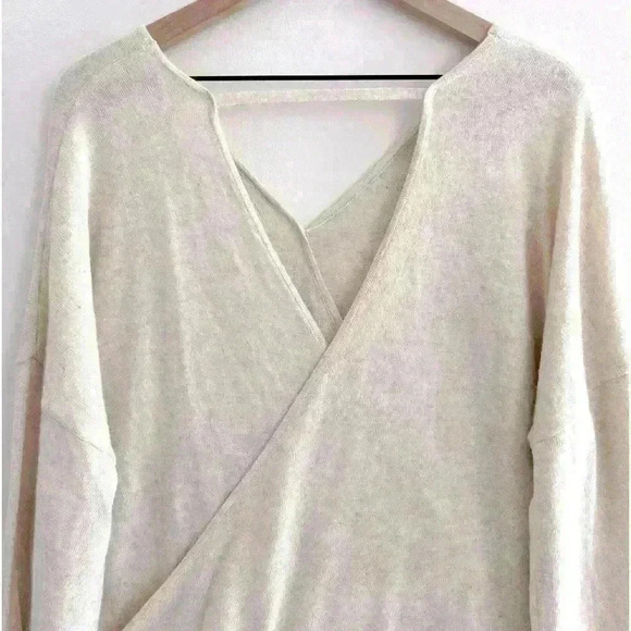 Callahan Vivi‎ Wrap Top Size L cream - Picture 5 of 7